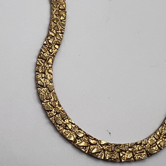 Vintage 80s Gold Tone Textured Link Necklace - Picture 3 of 8